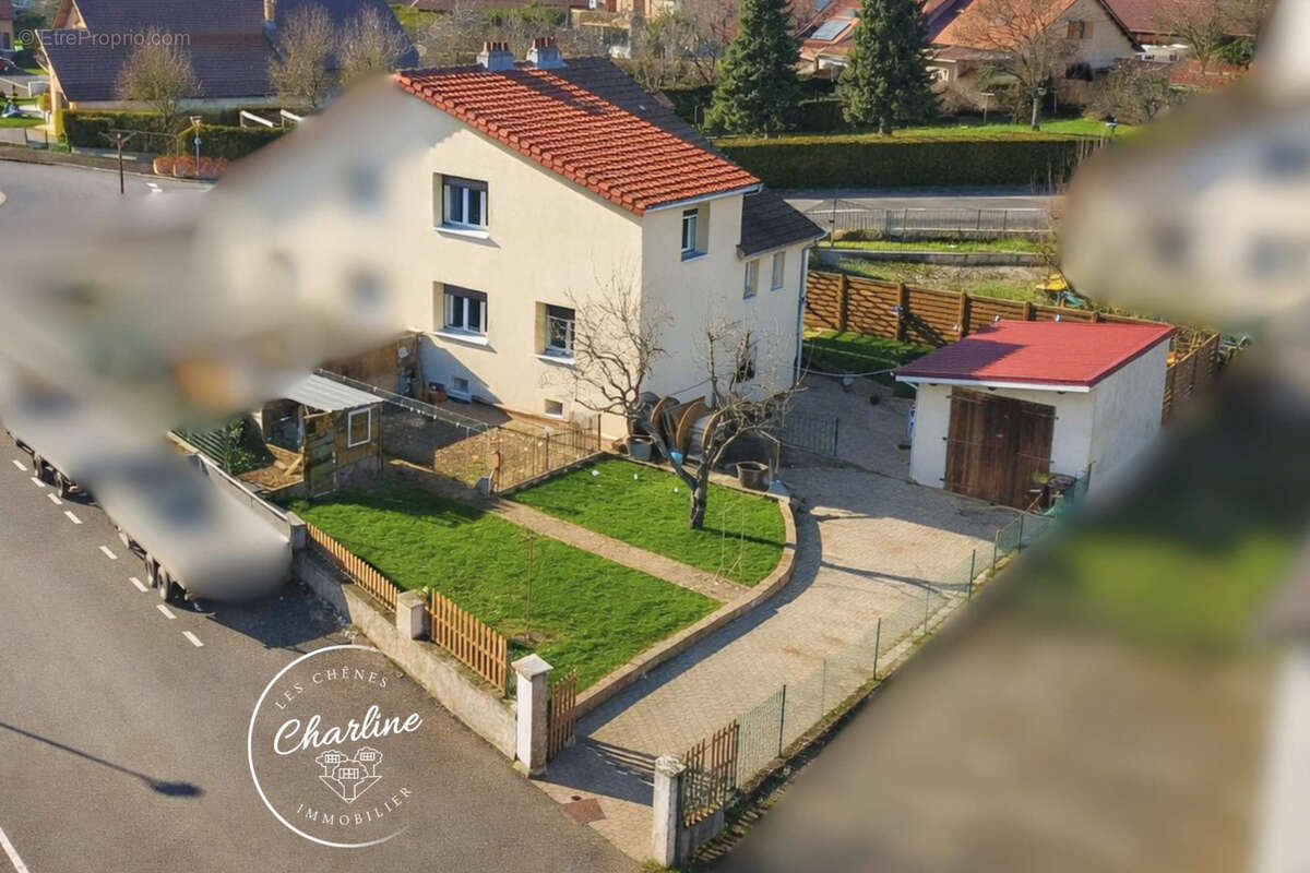 Maison à AMANVILLERS