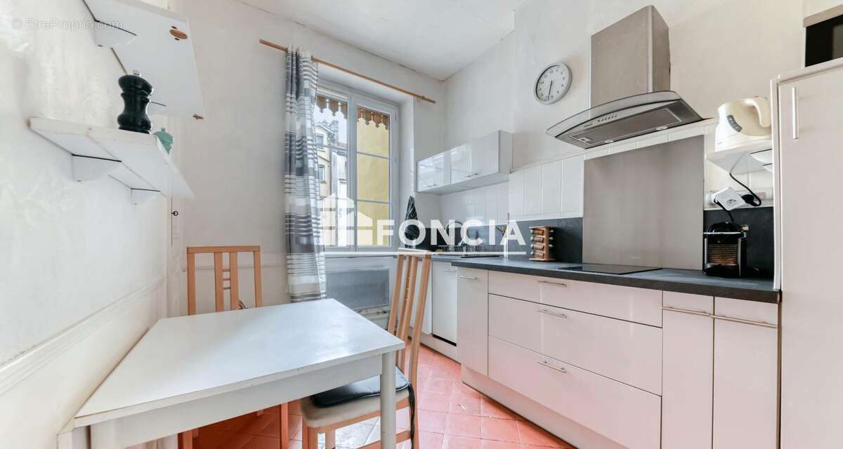 Appartement à LYON-7E