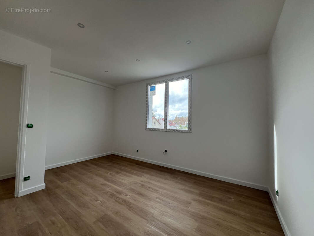 Maison à CARRIERES-SUR-SEINE