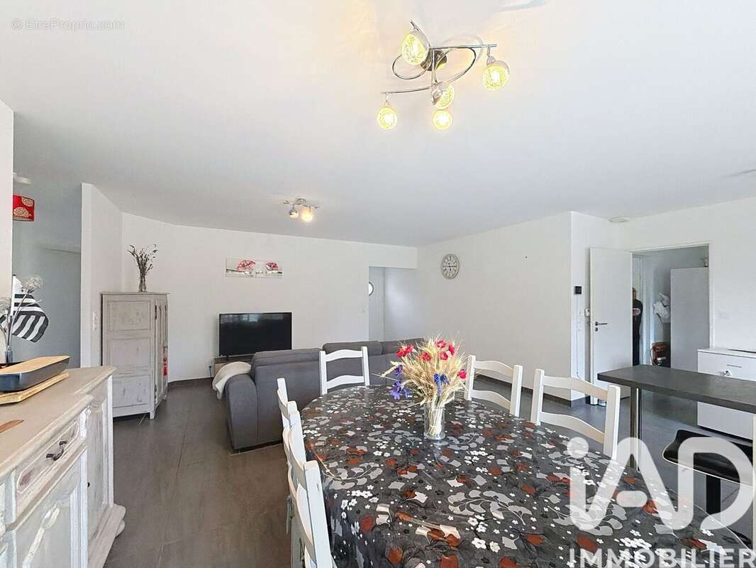 Photo 3 - Maison à SAINT-SAUVEUR-D'AUNIS