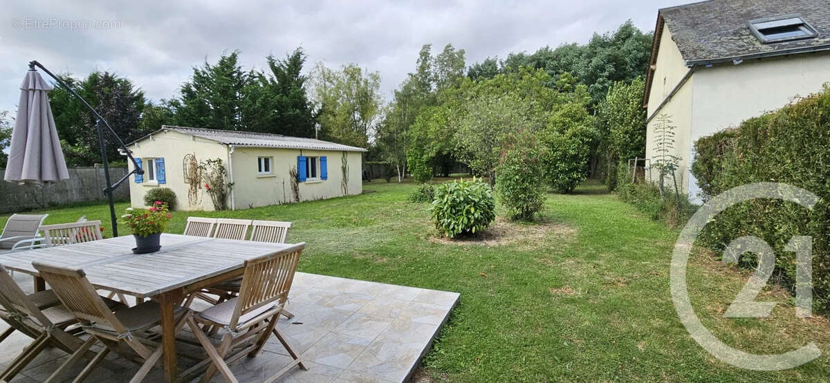Maison à BROU