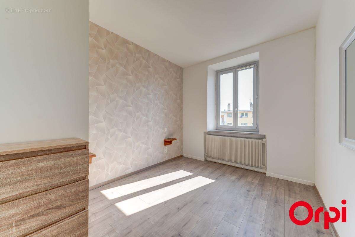 Appartement à LA MULATIERE