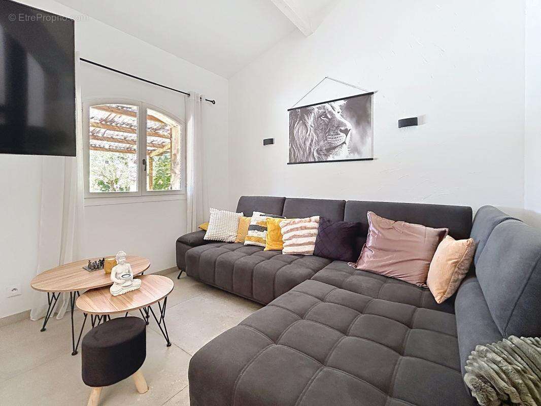 Maison à CAGNES-SUR-MER