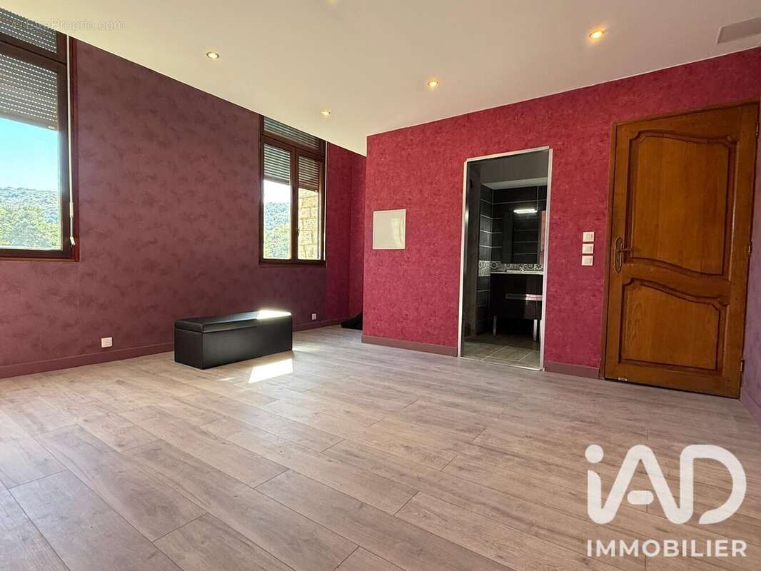 Appartement 700 m² à Le Bosc  - photo 8