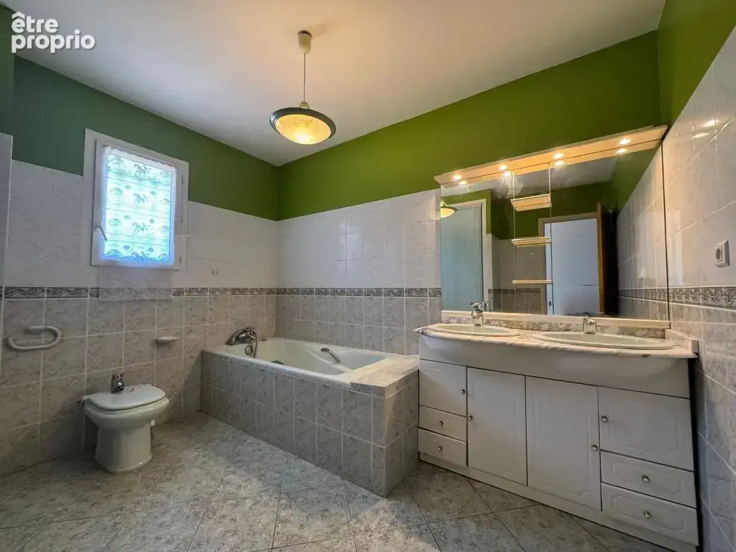 Maison avec piscine et grand terrain - Gigean - photo 16