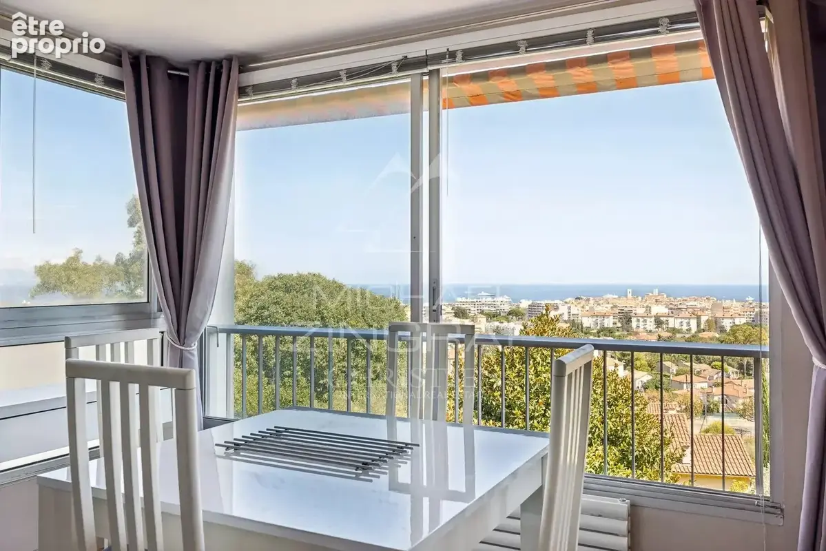 Antibes – exceptionnel appartement 7 pièces avec rooftop et vue mer panoramique - photo 3