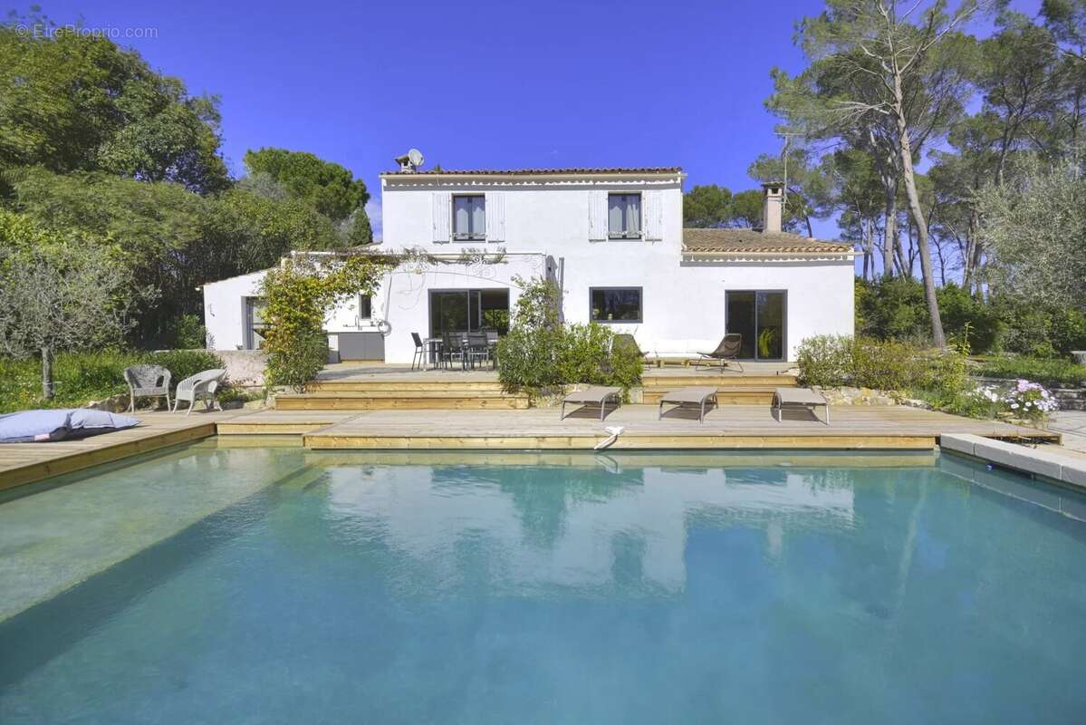 Maison à MOUGINS