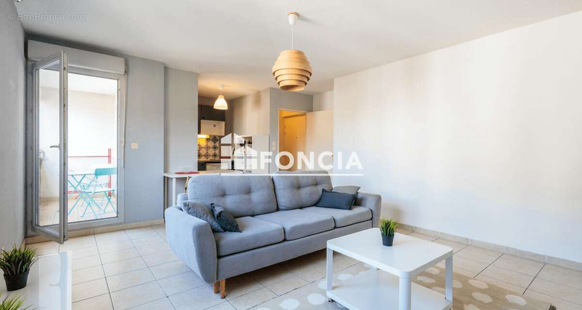 EXCLUSIVITÉ FONCIA – Avignon – T2 de 45 m² avec balcon et parking – Proche remparts - photo 2