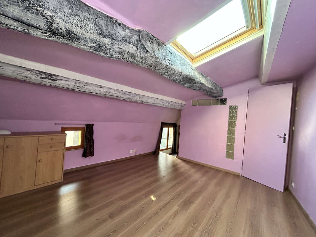 Maison à SAINT-QUENTIN-LA-POTERIE