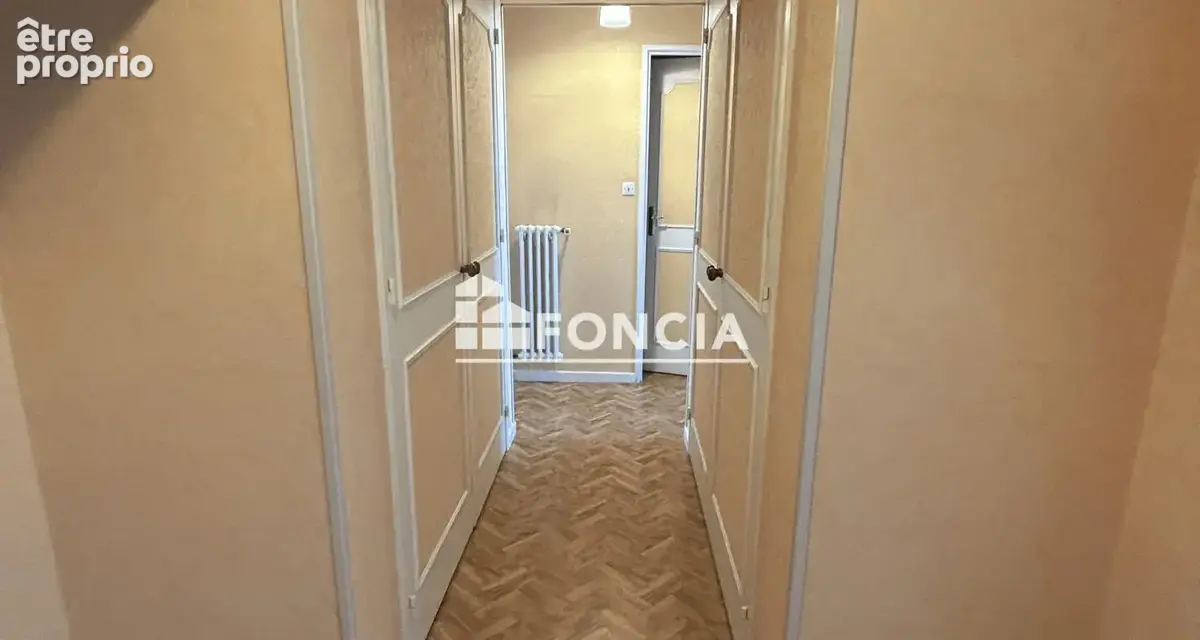 Centre-ville appartement balcon, stationnement - photo 5