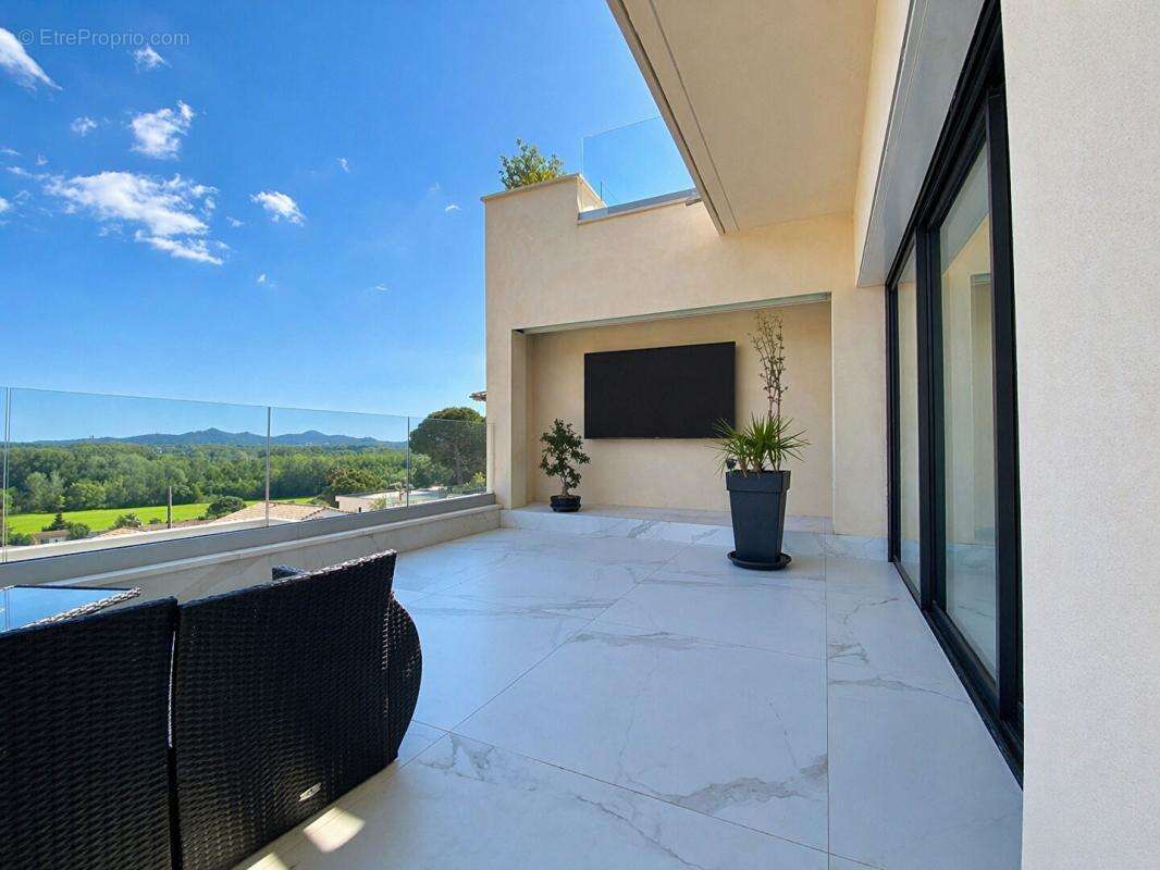 Maison à VILLENEUVE-LES-AVIGNON