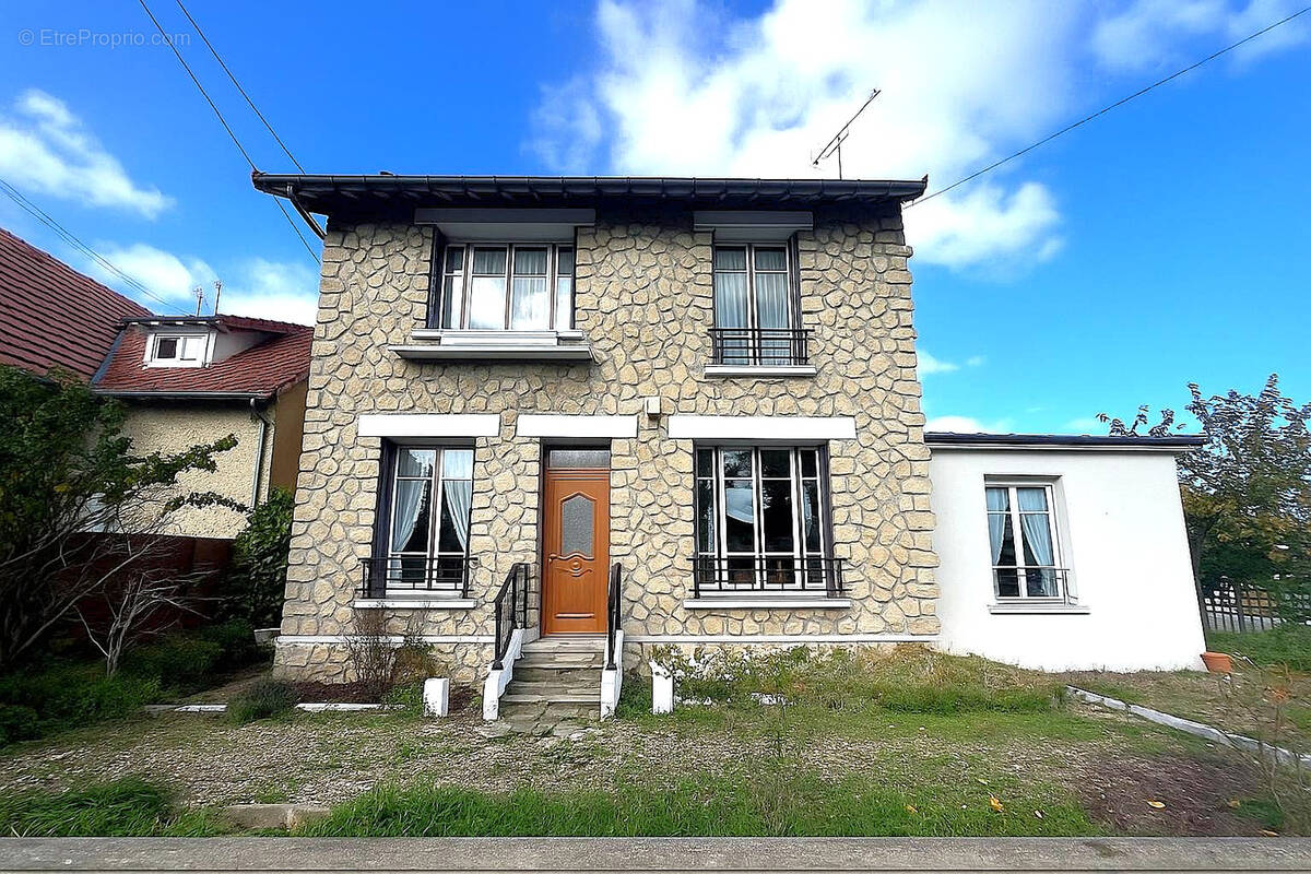 Maison à CONFLANS-SAINTE-HONORINE