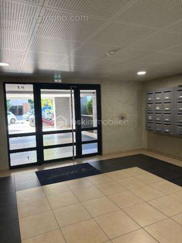 Appartement moderne avec balcon dans résidence récente - photo 3