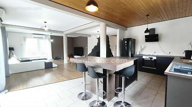 Maison à LE THILLOT