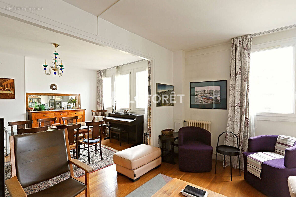 Appartement à PARIS-14E