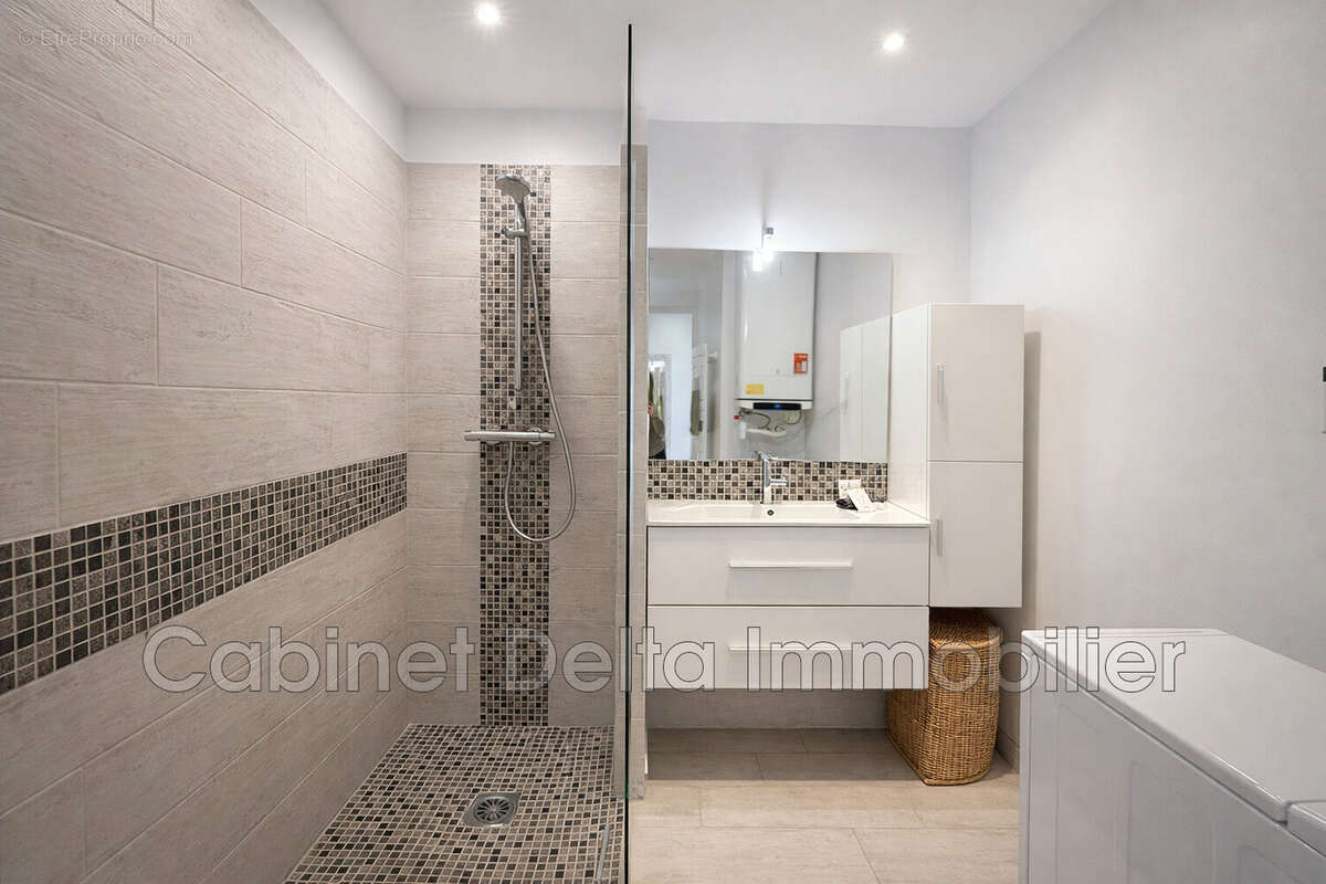 Appartement à SANARY-SUR-MER