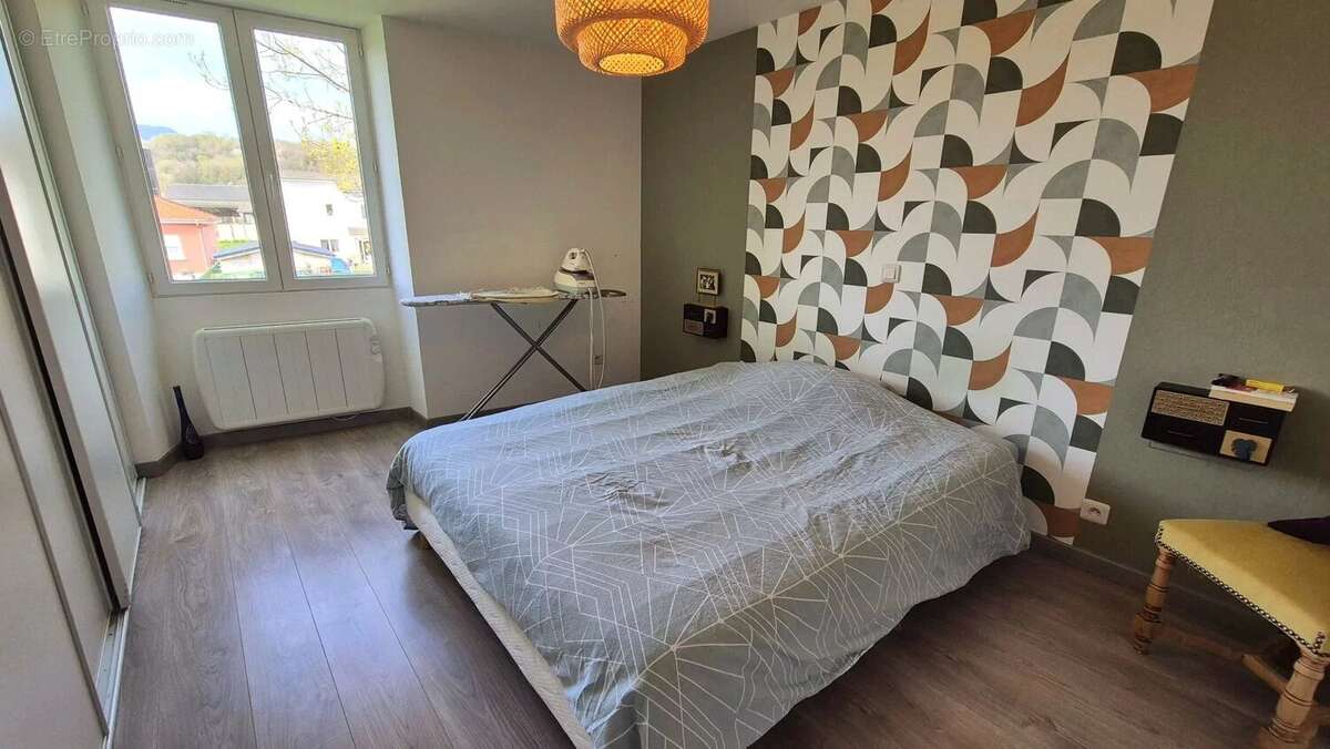 Maison à POUEYFERRE