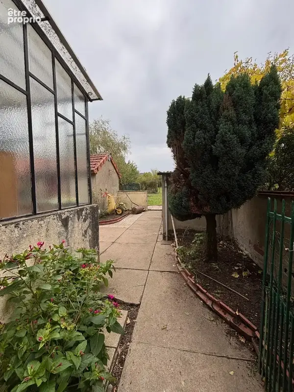 Maison à vendre 3 pièces LA GUERCHE SUR L'AUBOIS (18) - photo 8