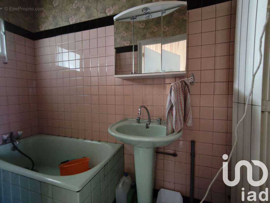 Photo 7 - Maison à SAINT-JUST-SAUVAGE