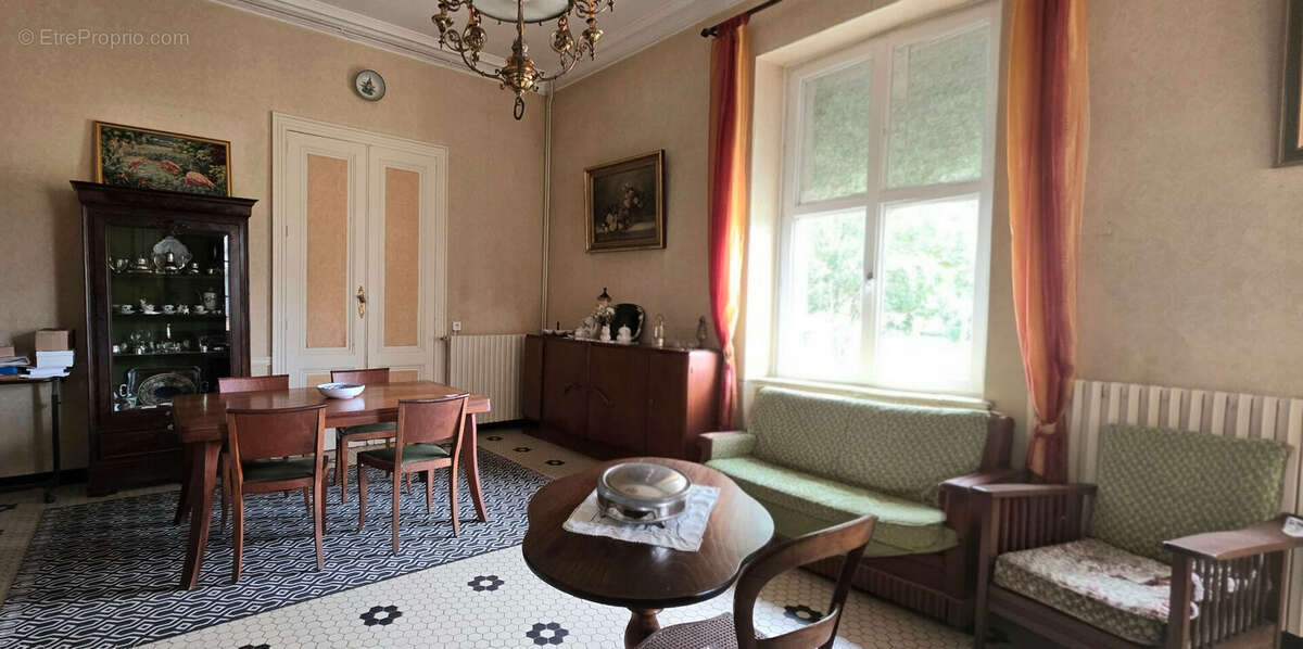 Maison à AYGUEMORTE-LES-GRAVES