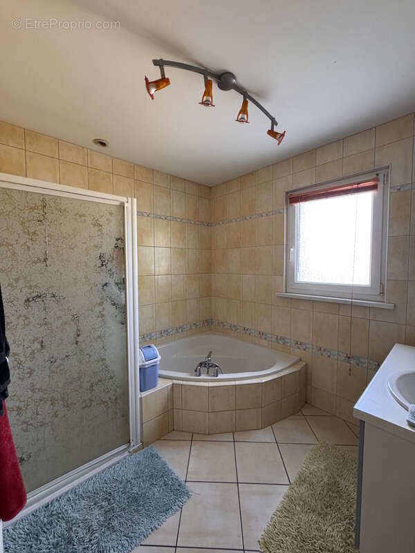 Maison de type T6 avec piscine - photo 15