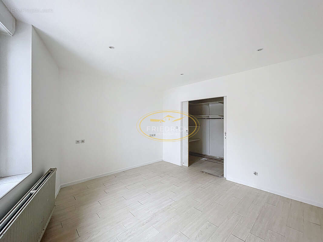 Maison à HEVILLIERS