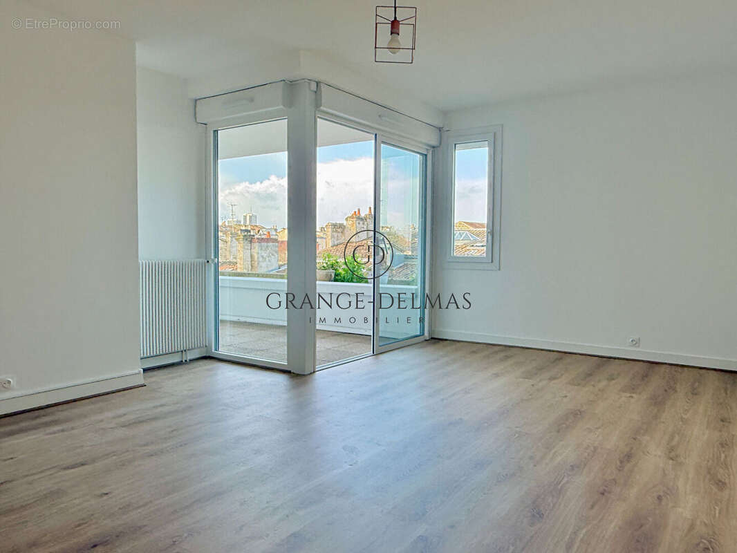 Appartement à BORDEAUX