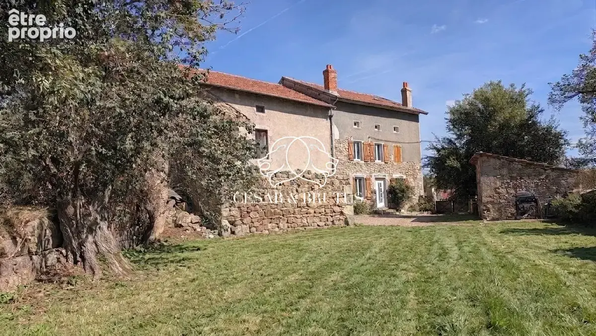 Maison à SAINT-PIERRE-DU-CHAMP