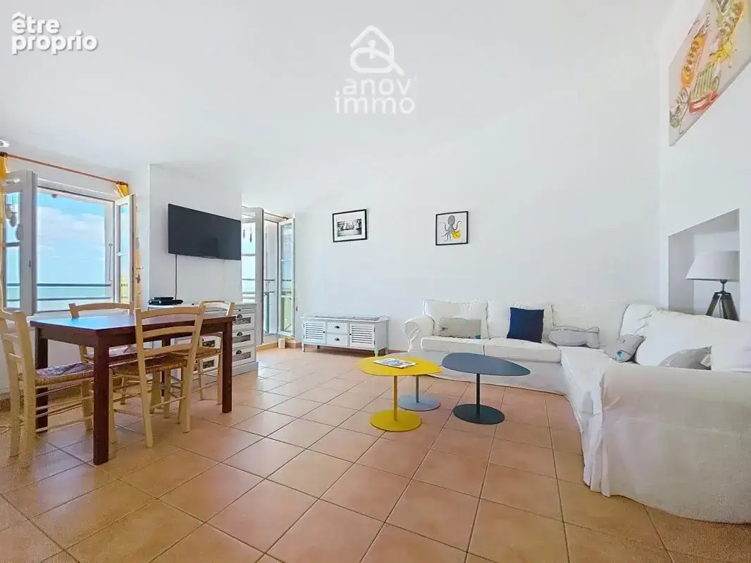 LA FLOTTE centre T2 avec chambre et coin nuit  44m2 vue mer - photo 4