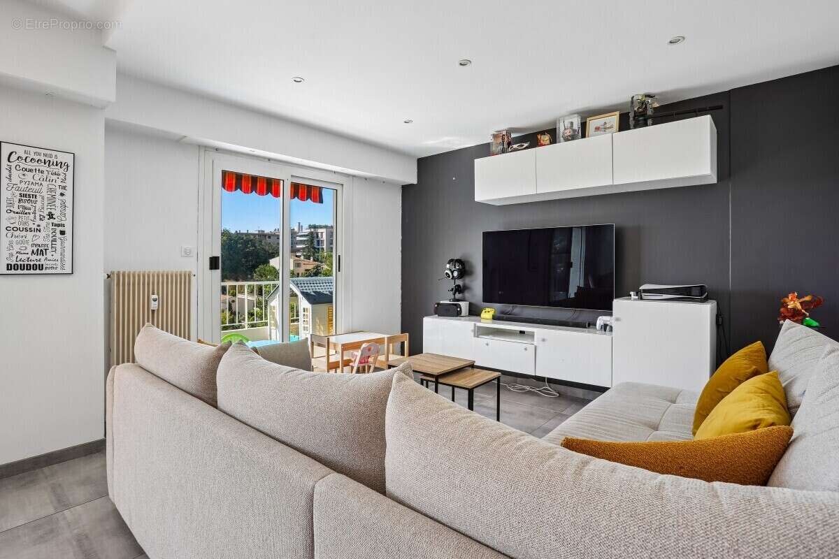 Appartement à CAGNES-SUR-MER