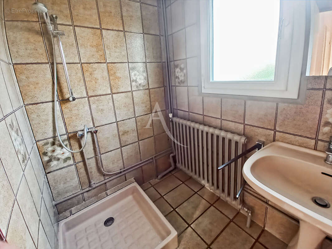 Maison à LA BOUILLE