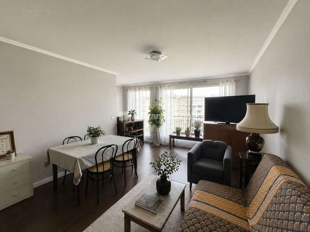 Appartement à PARIS-11E
