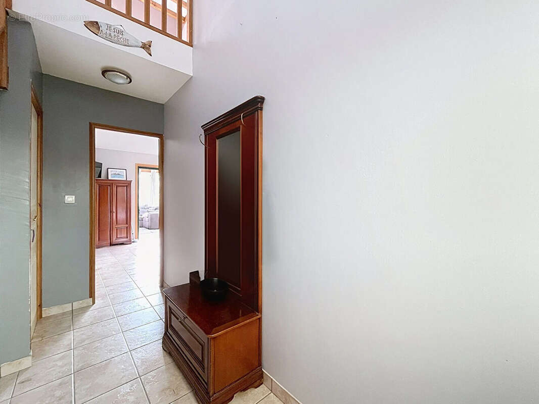 Maison à SAINT-MELOIR-DES-ONDES