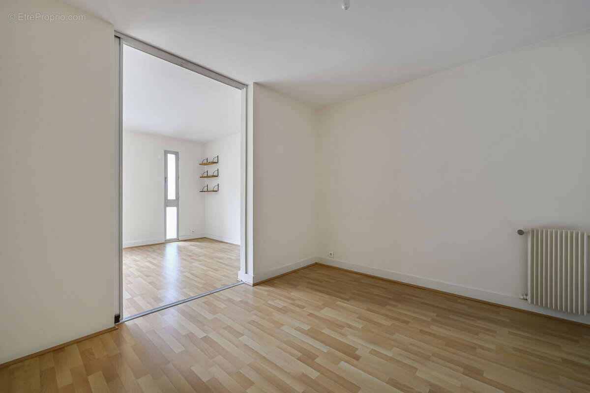 Appartement à PARIS-12E