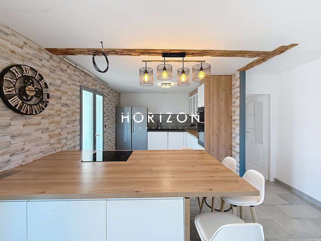 Maison à SAINT-DIDIER-SUR-CHALARONNE