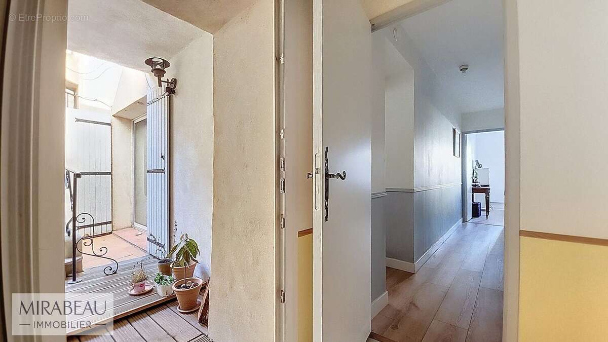 Appartement à PERTUIS