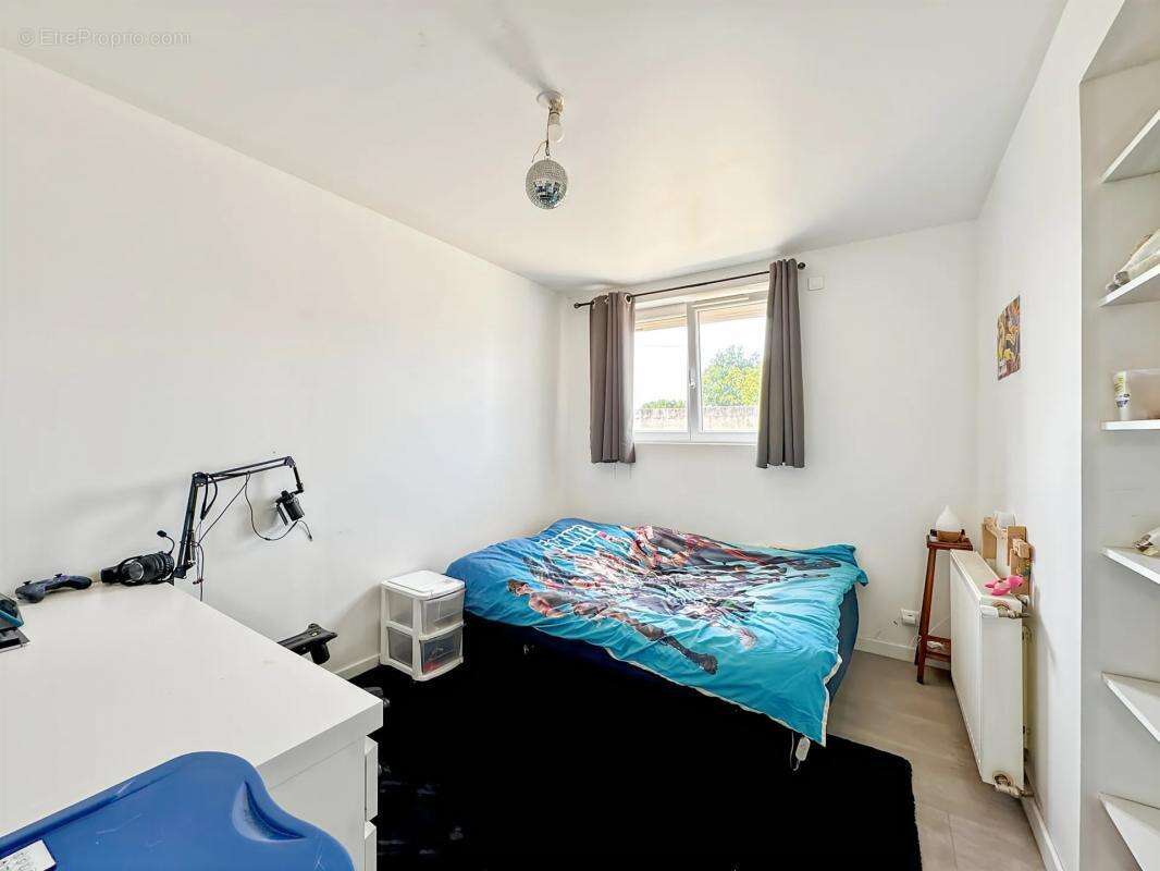 Maison à SAINT-MAIXENT-SUR-VIE