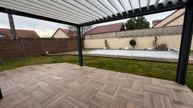 Maison à SAULON-LA-RUE