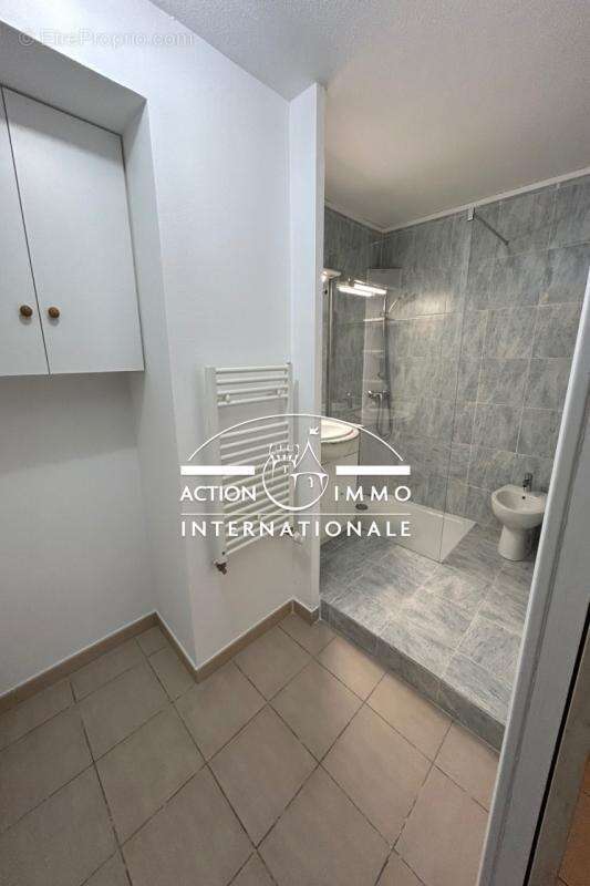 Appartement à SAINT-MARTIN-DE-CRAU