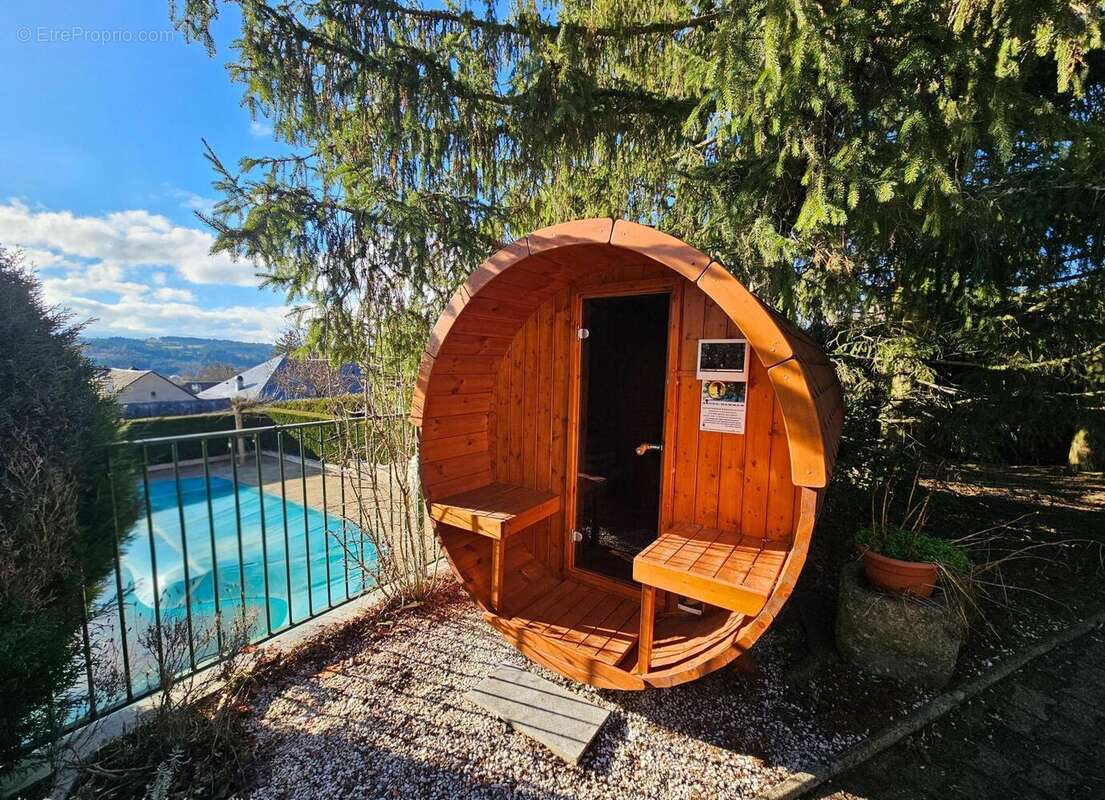 Photo 3 - Commerce à SAINT-ALBAN-SUR-LIMAGNOLE