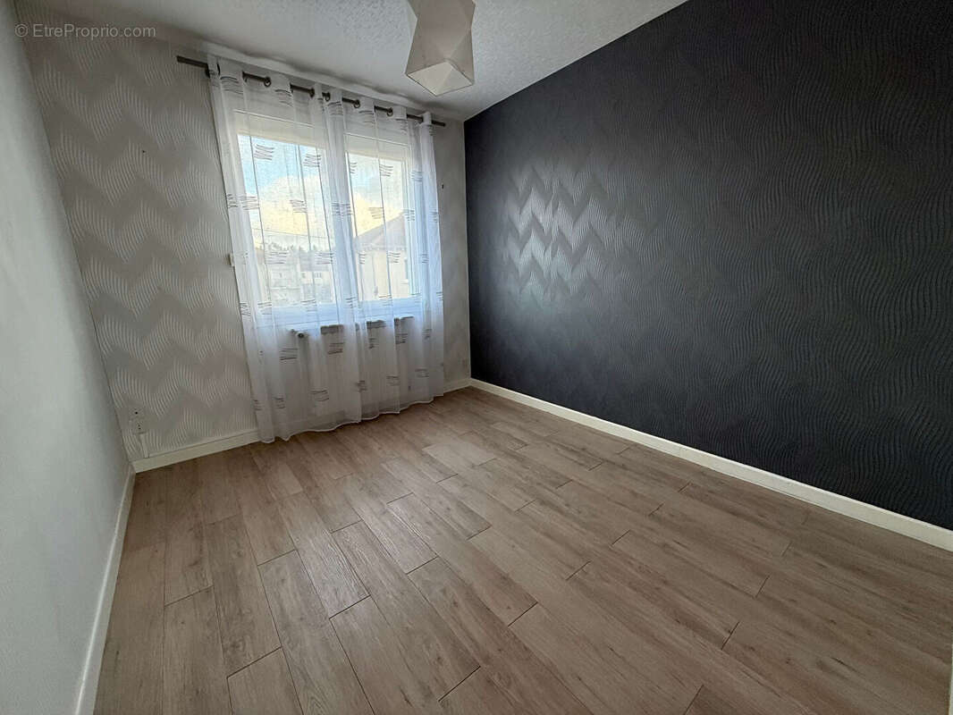 Maison à MABLY