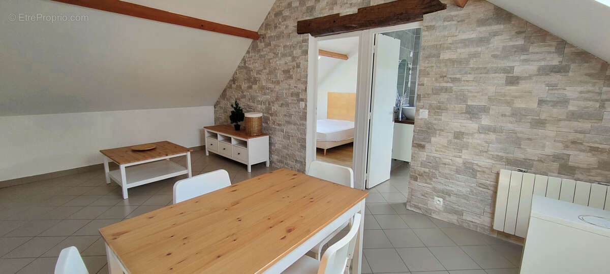 Appartement à SURVILLIERS