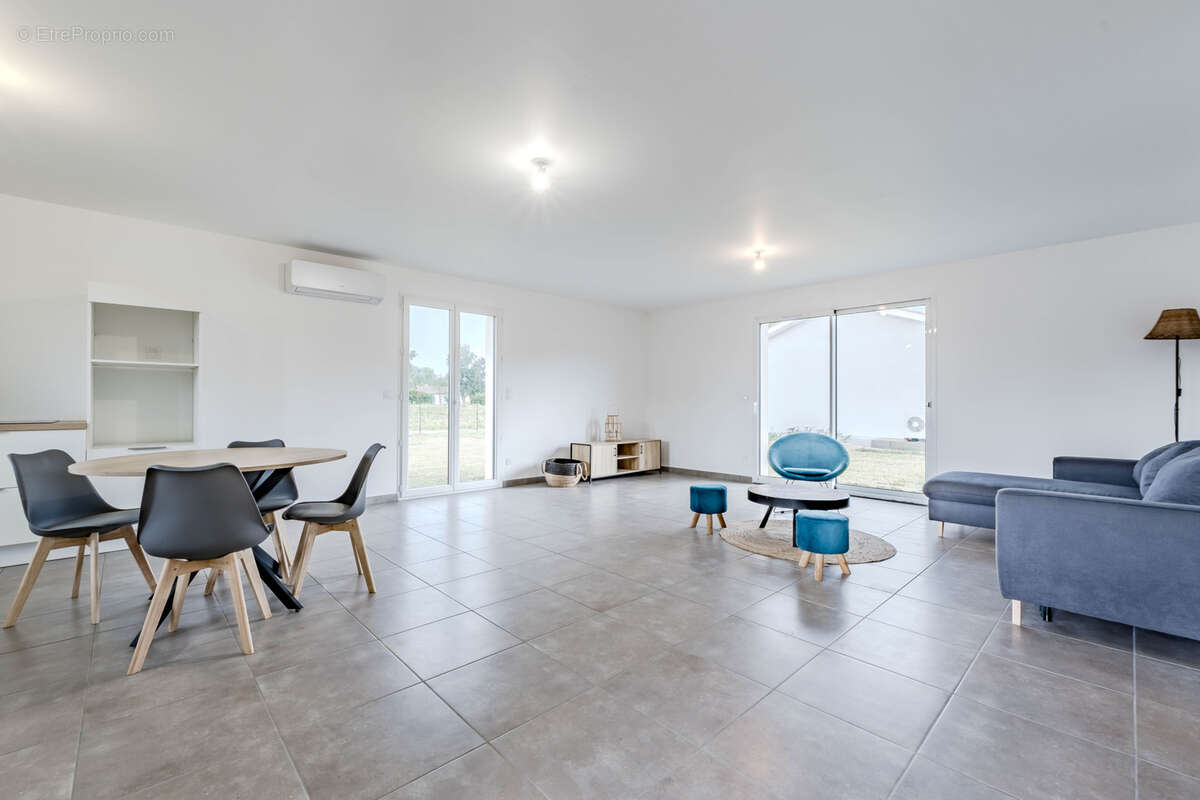 Maison à VIELLE-SAINT-GIRONS