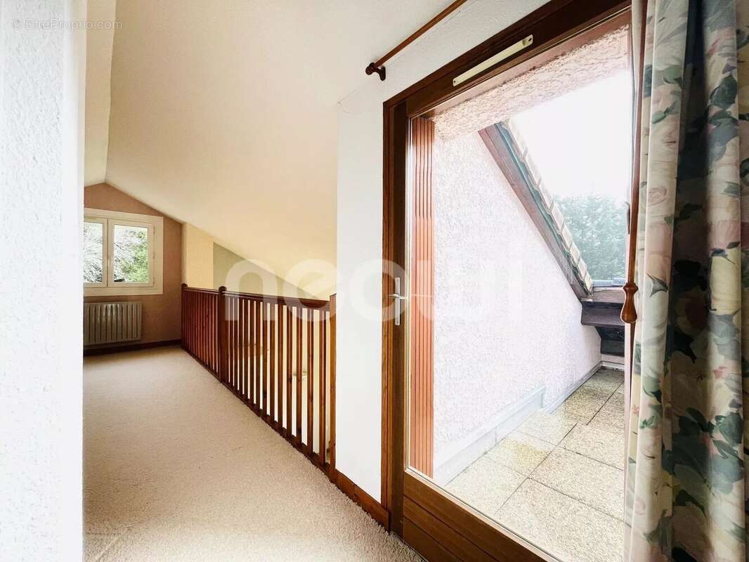 Maison à CHARBONNIERES-LES-VIEILLES