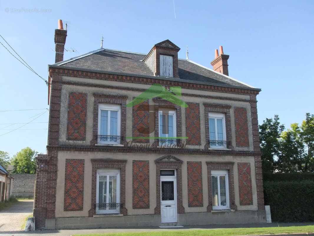 Maison à CHATEAUDUN