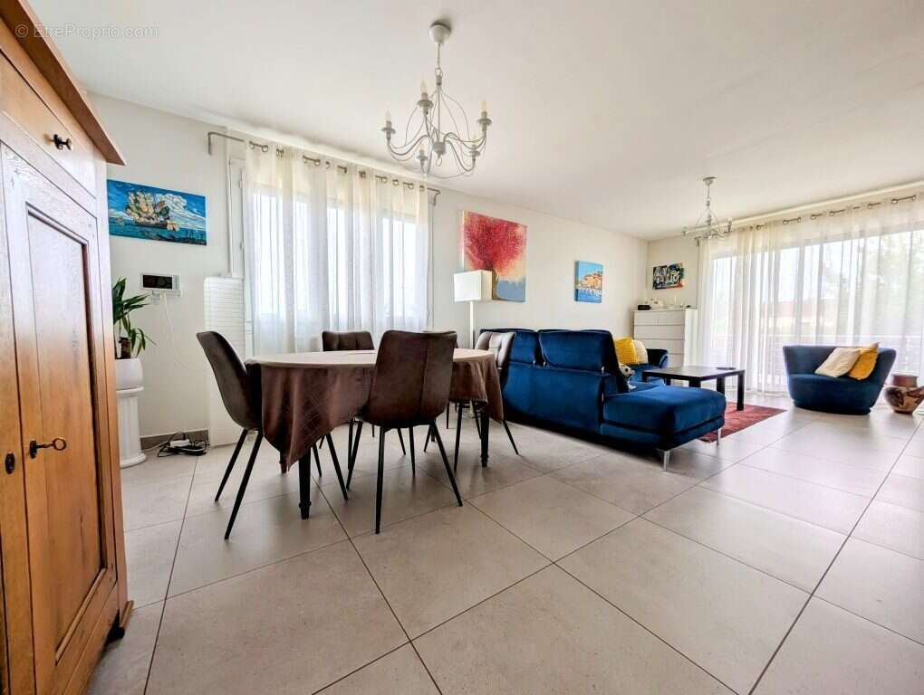 Maison à SAVIGNY-LE-SEC