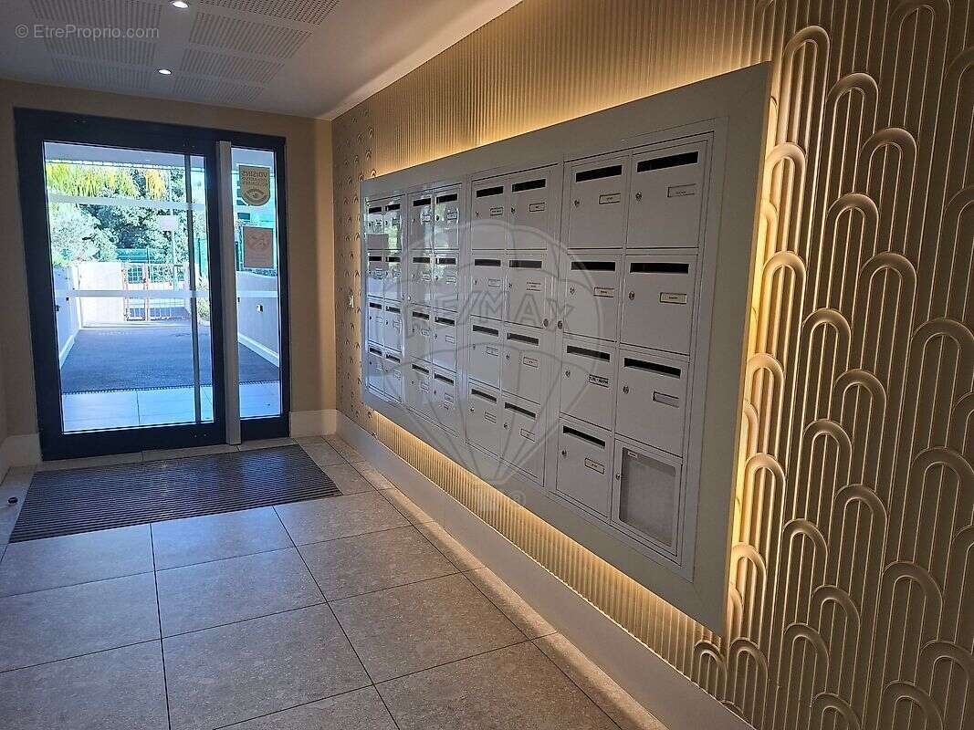 Appartement à VILLENEUVE-LOUBET