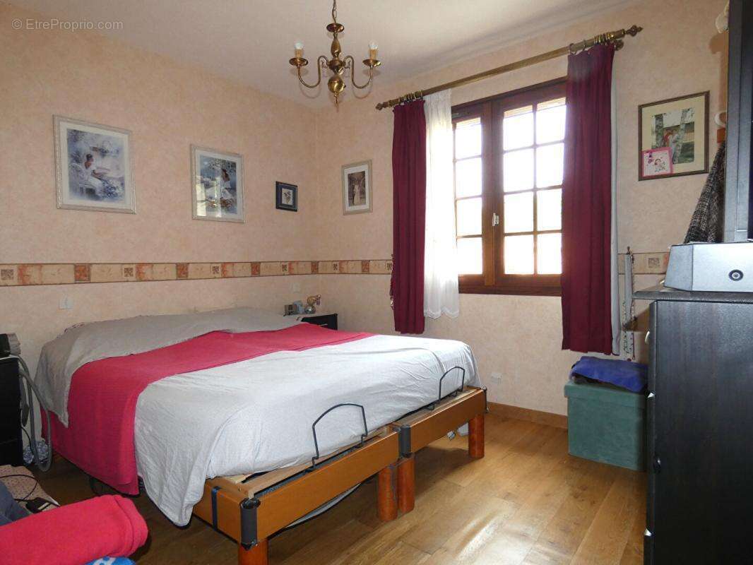Maison Saint Martial D Albarede 4 pièce(s) 98 m2 - photo 14