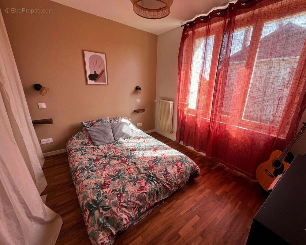 Maison à NAZELLES-NEGRON