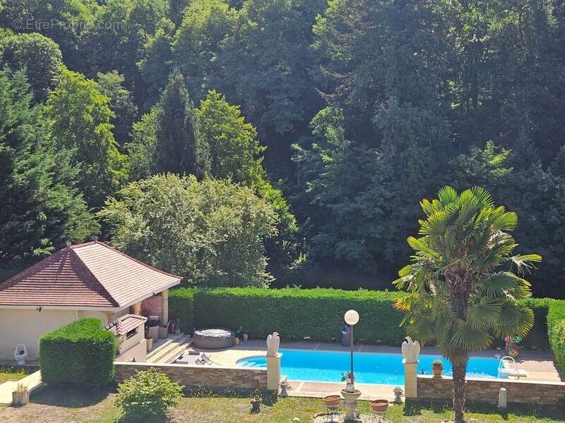 Maison à SAINT-YBARD